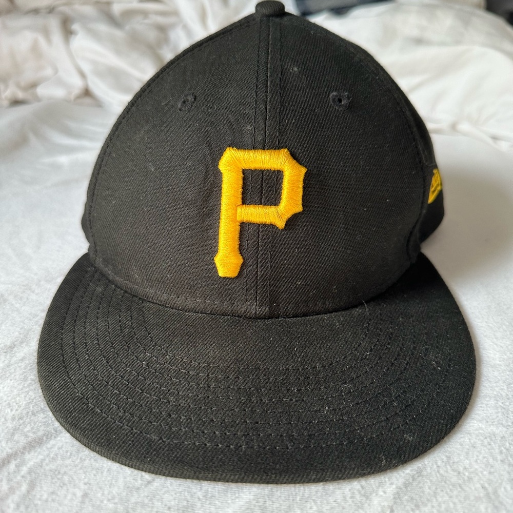 New Era Low Profile fitted. 7 3/8